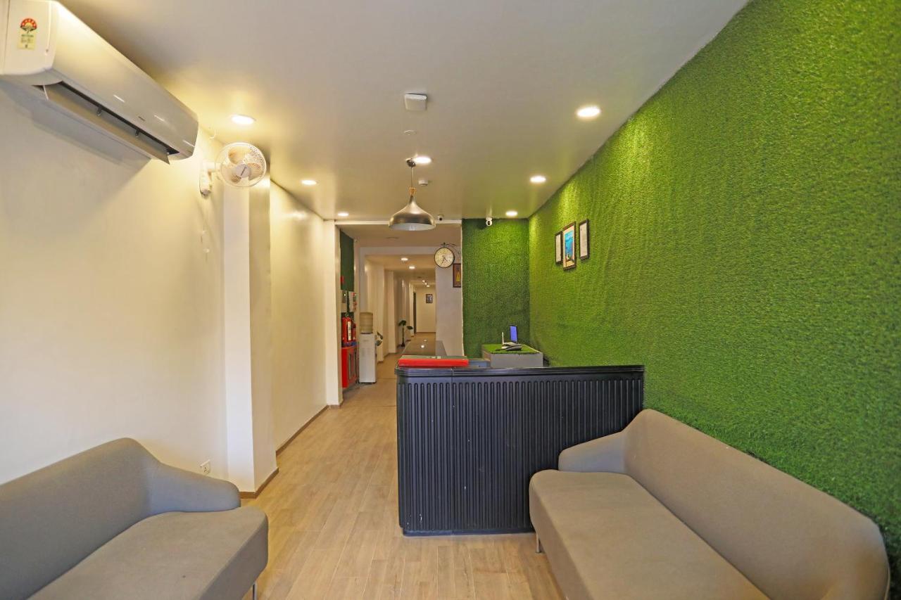 Hotel Yellow Chilli Britannia Chowk- Couple Friendly Local Id Accepted New Delhi Exterior photo